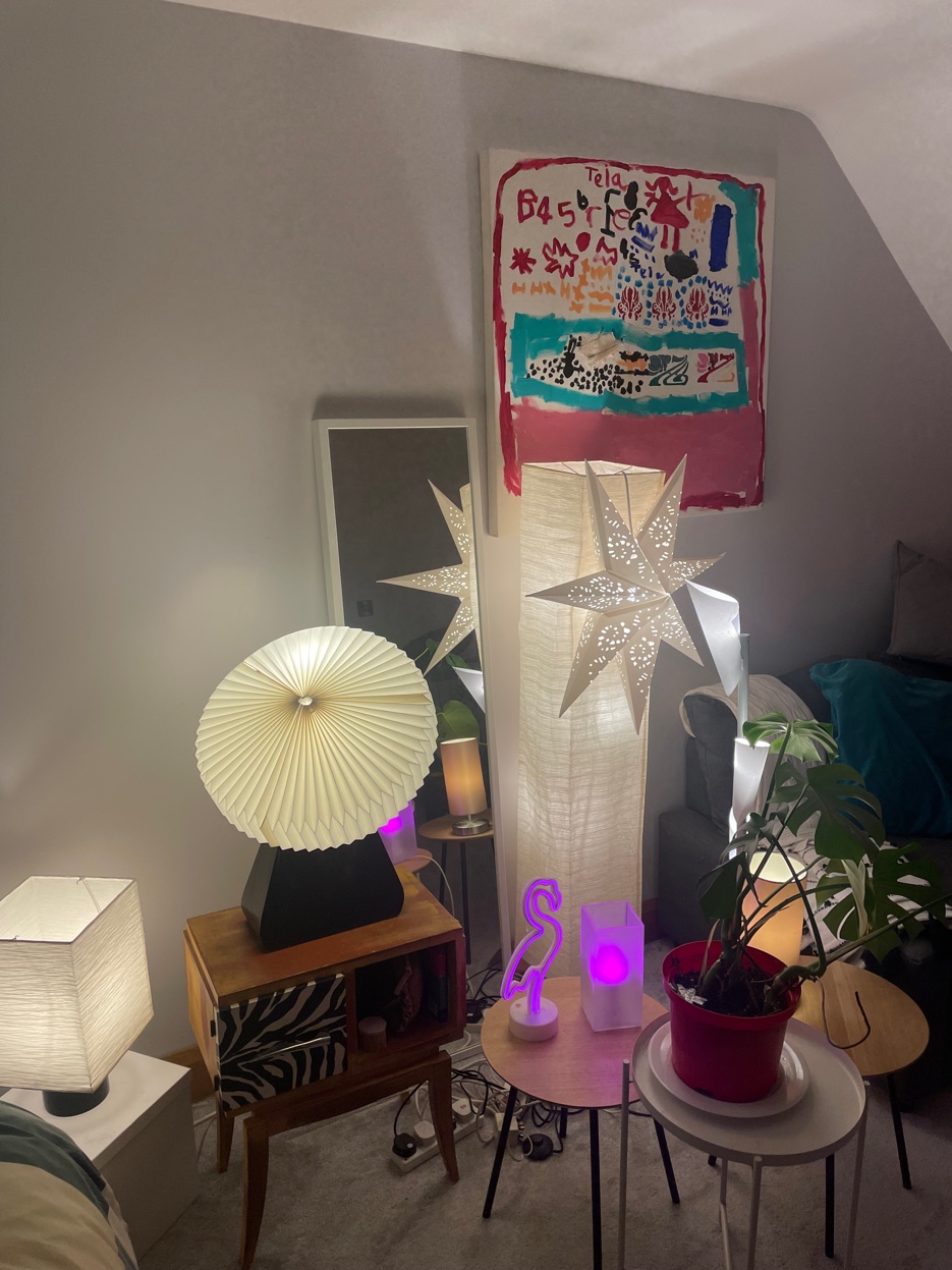 Ninjai in wider room context